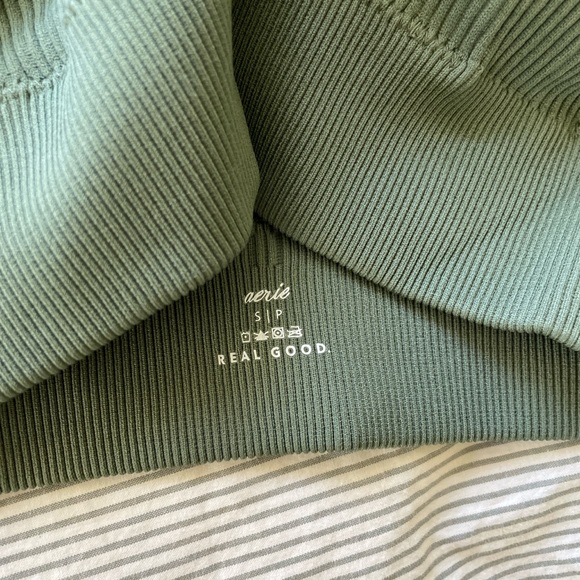 Aerie seamless padded bralette - Picture 3 of 4